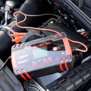 CARGADOR DE BATERÍA DE 8A. 12/24V