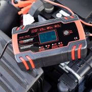 CARGADOR DE BATERÍA DE 8A. 12/24V