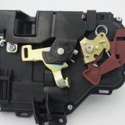 3D1837015 CERRADURA DELANTERA IZQUIERDA