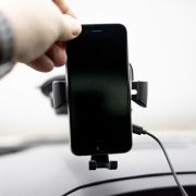 EPACC012 SOPORTE CARGADOR PARA MóVILES CON ADHESIVO